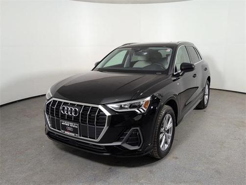 2024 Audi Q3 45 S line Premium
