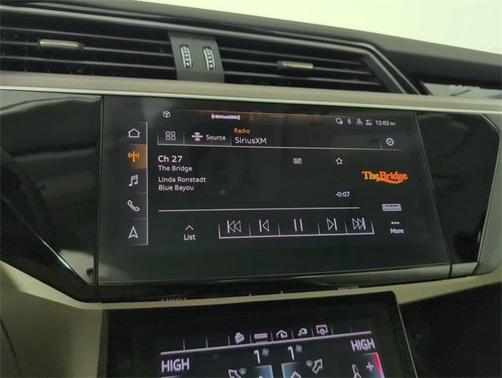 2021 Audi e-tron Premium Plus