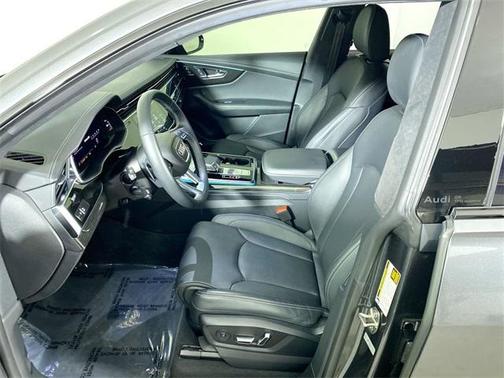 2024 Audi Q8 55 Premium