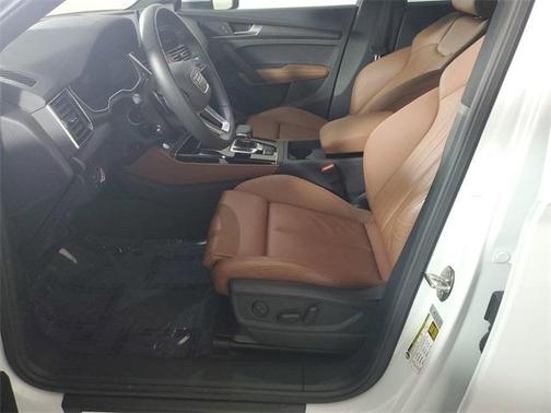 2025 Audi Q5 45 S line quattro Premium