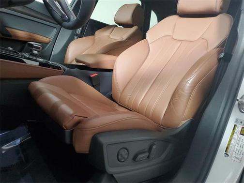 2025 Audi Q5 45 S line quattro Premium