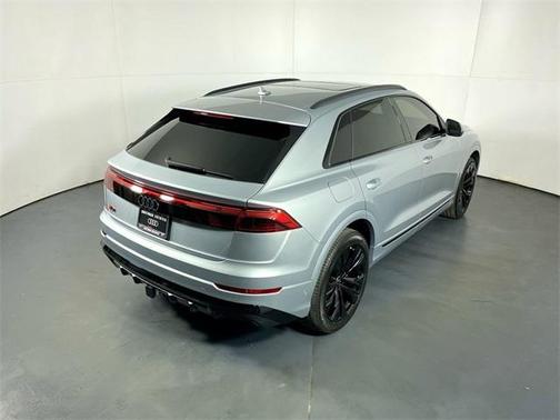 2025 Audi Q8 55 Premium