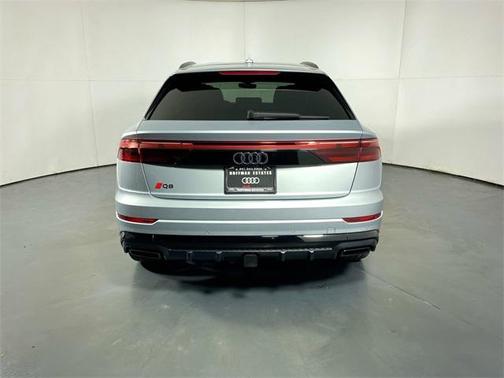 2025 Audi Q8 55 Premium