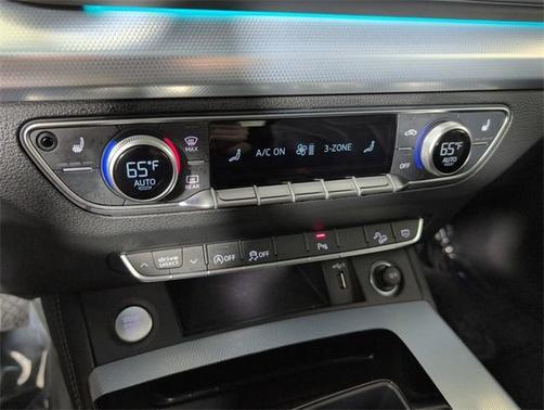 2025 Audi Q5 45 S line quattro Premium
