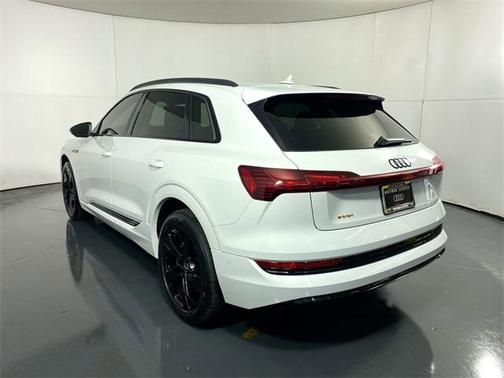 2021 Audi e-tron Premium