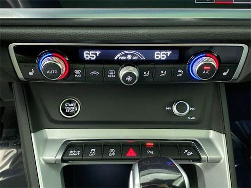 2023 Audi Q3 40 Premium