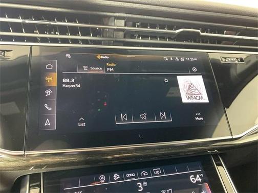 2025 Audi Q7 45 Premium Plus