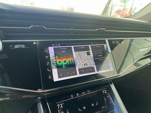 2025 Audi Q8 Premium Plus