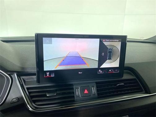 2023 Audi Q5 45 S line Prestige