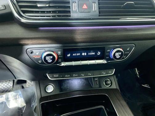 2023 Audi Q5 45 S line Prestige