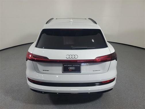 2021 Audi e-tron Prestige