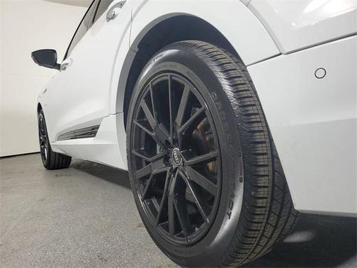 2021 Audi e-tron Prestige