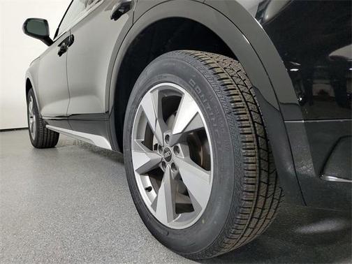 2023 Audi Q5 40 Premium Plus