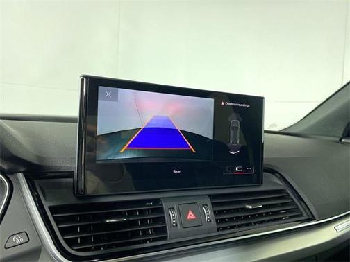 2024 Audi Q5 45 S line quattro Premium