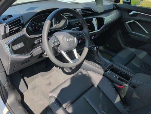 2025 Audi Q3 45 S line Premium