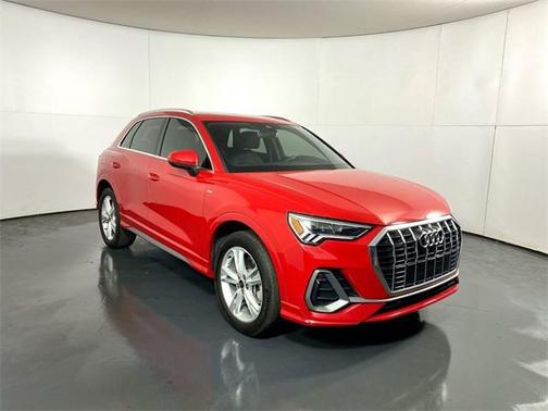 2023 Audi Q3 45 S line Premium