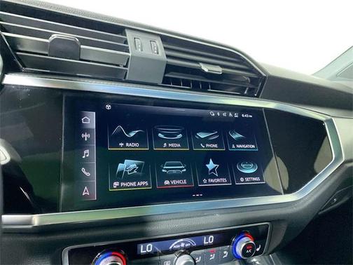2023 Audi Q3 45 S line Premium