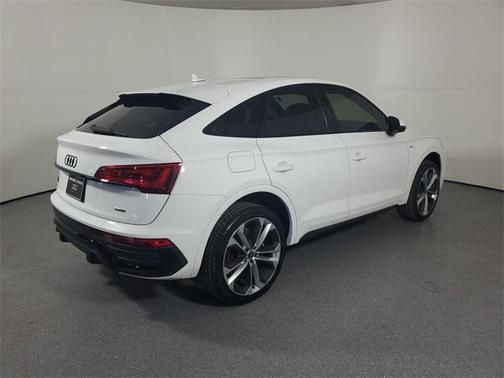 2022 Audi Q5 45 S line quattro Premium