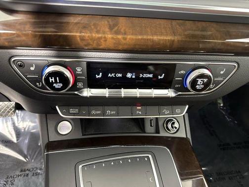 Mythos Black Metallic 2018 Audi Q5 2.0T Tech Premium