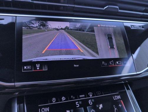 2025 Audi Q7 55 Prestige
