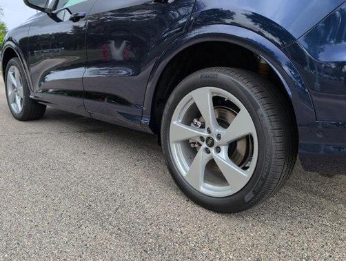 2025 Audi Q5 2.0T quattro Premium