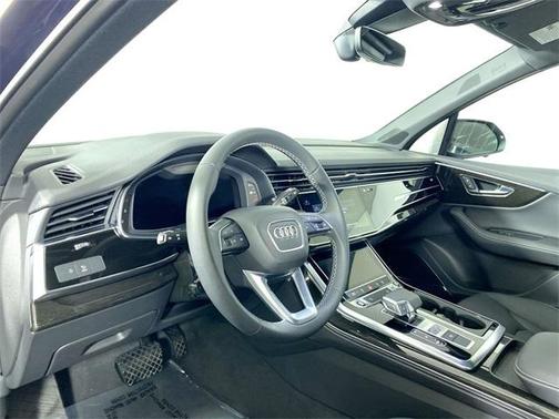 2025 Audi Q7 55 Premium Plus
