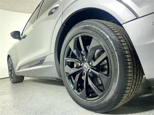 2021 Audi e-tron Premium Plus