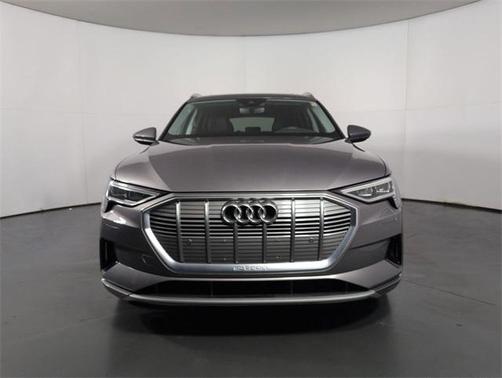 2021 Audi e-tron Premium