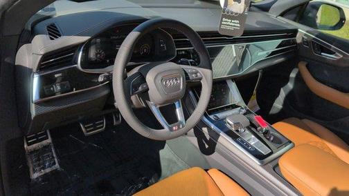 2025 Audi RS Q8 4.0T quattro performance