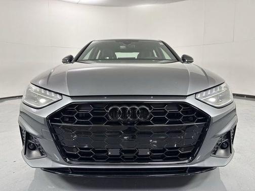 2024 Audi A4 45 S line quattro Premium