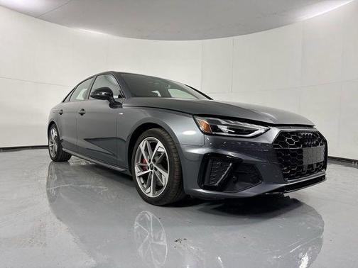 2024 Audi A4 45 S line quattro Premium