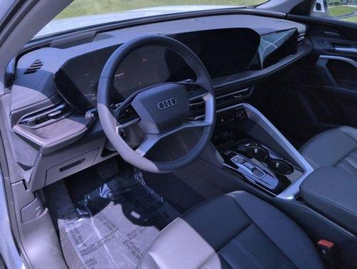 2025 Audi Q5 2.0T quattro Premium