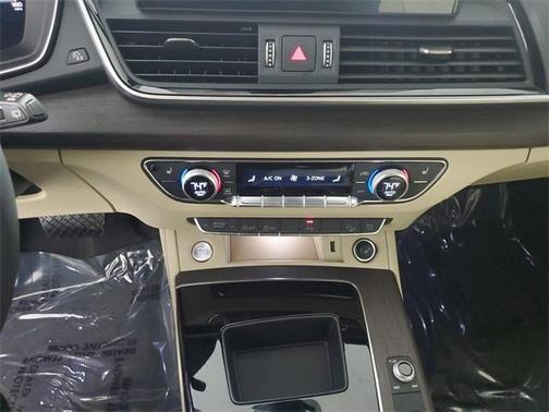 2024 Audi Q5 45 S line quattro Premium