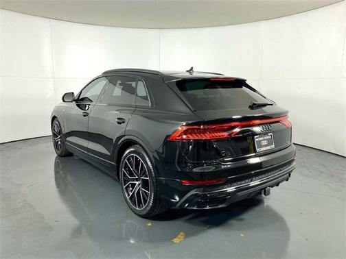 2023 Audi Q8 55 Prestige