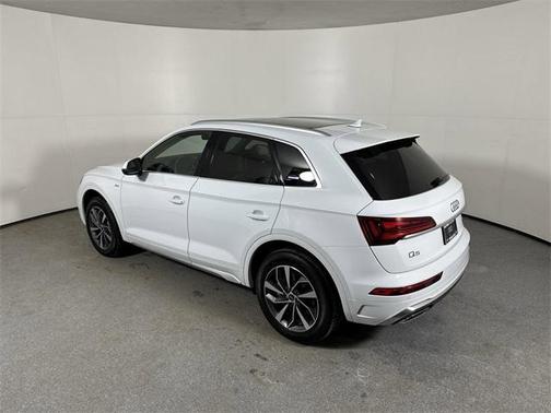 2023 Audi Q5 45 S line quattro Premium