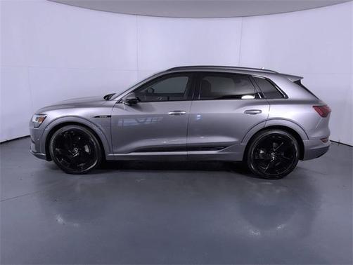 2021 Audi e-tron Premium Plus