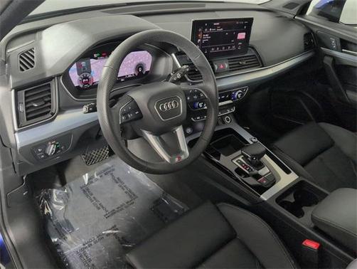2025 Audi Q5 45 S line quattro Premium