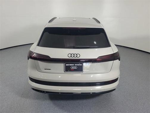 2021 Audi e-tron Premium