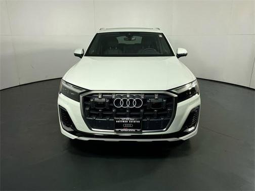 2025 Audi Q7 45 Premium Plus