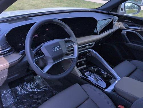 2025 Audi Q5 2.0T quattro Premium
