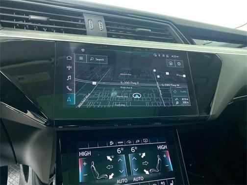 2021 Audi e-tron Premium Plus