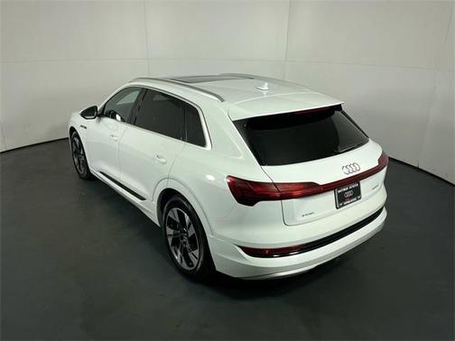 2021 Audi e-tron Premium