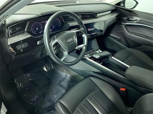 2021 Audi e-tron Premium