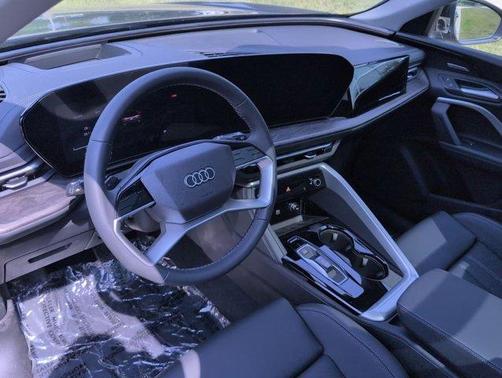 2025 Audi Q5 2.0T quattro Premium
