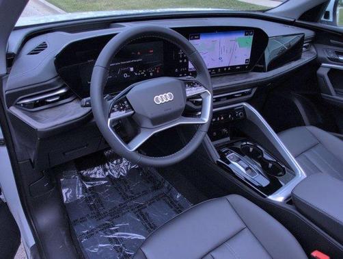 2025 Audi Q5 2.0T quattro Premium