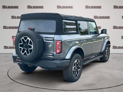 2022 Ford Bronco 