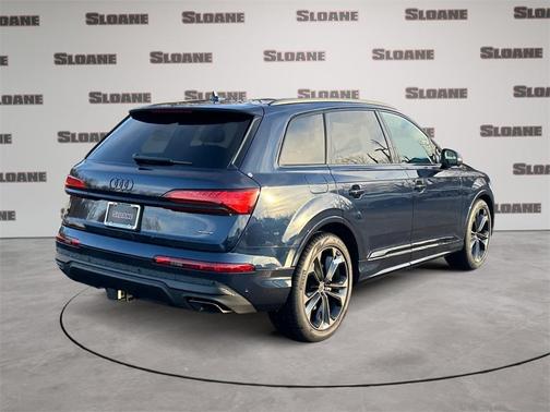 2026 Audi Q7 55 Premium