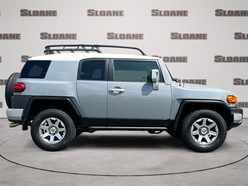 2014 Toyota FJ Cruiser Base