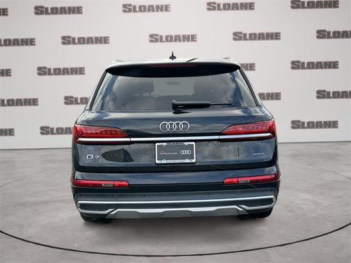 2021 Audi Q7 55 Premium Plus
