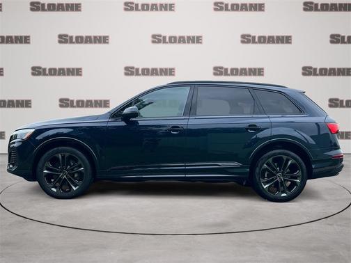 2025 Audi Q7 55 Premium Plus